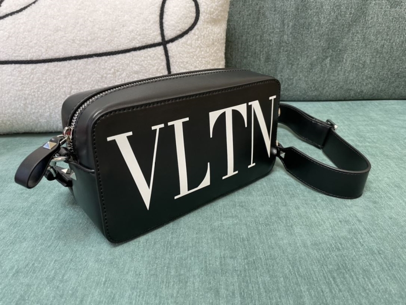 Va1e*ntin0 satchel bag